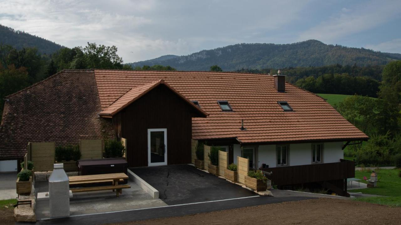Gites Gorevirat Corcelles  外观 照片